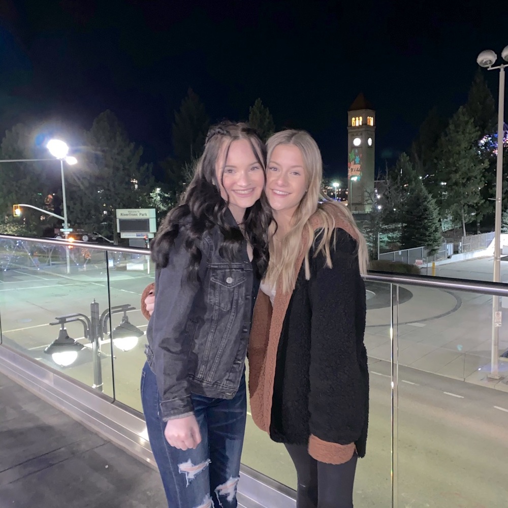 Meet your Posher, Carly